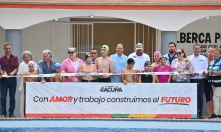 Reinauguran alberca municipal del Parque Braulio Fernández, en Acuña