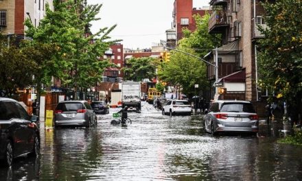 Inundaciones y caos por fuertes lluvias afectan Nueva York y Nueva Jersey