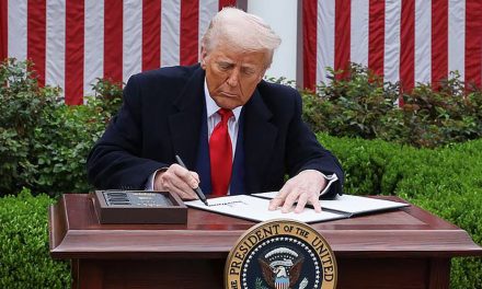 Amaga Trump con aranceles a Brasil en defensa de Jair Bolsonaro