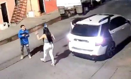 Feminicida en Jalisco: mujer es asesinada con fusil tras discutir con su agresor (video)