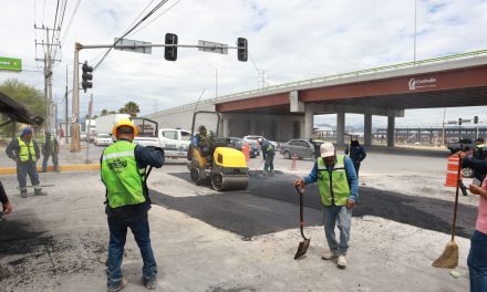 Javier Díaz intensifica acciones de bacheo en Mirasierra y Teresitas