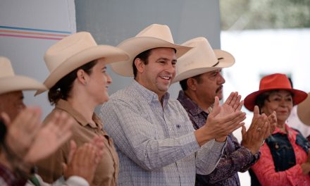 Continúa Javier Díaz fortaleciendo al campo saltillense