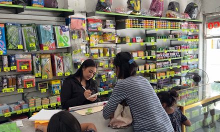 Anticipan compra de listas escolares en Saltillo