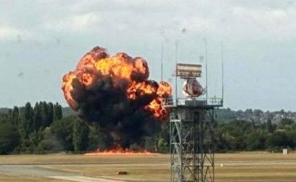 Avioneta se estrella tras despegue en aeropuerto de Southend en Londres