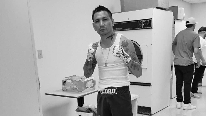 Boxeador lagunero fallece en un hotel de Phoenix a los 37 años tras un combate