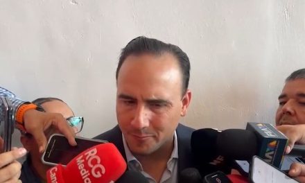 Celebra el gobernador la apertura de la frontera al ganado