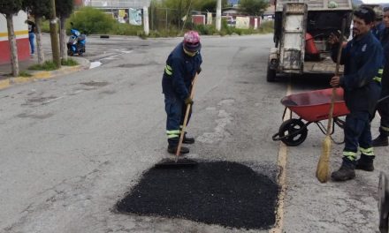 Continúan acciones de bacheo ante las afectaciones por las lluvias en Saltillo