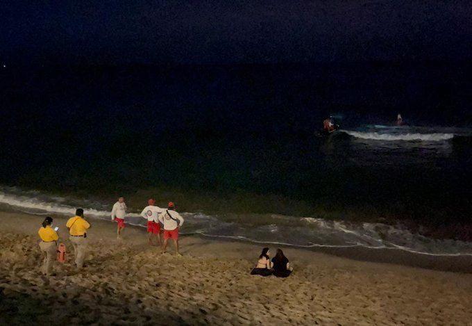 Joven muere ahogado en una playa de Mazatlán