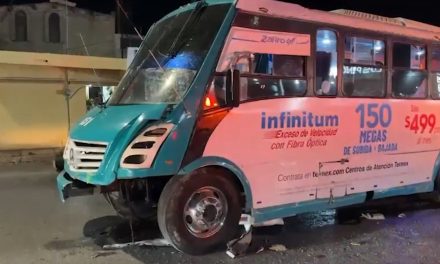 Deja cumbiero cuatro lesionados tras chocar por alcance en Saltillo