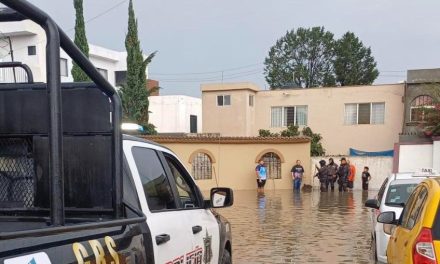 Autoridades revisan naves industriales que provocaron caos en colonia Nazario Ortiz