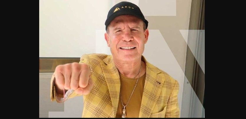 Julio César Chávez rompe en llanto al hablar de su hijo durante programa televisivo