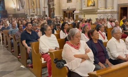 Lleno total en Catedral de Saltillo al iniciar el novenario del Santo Cristo
