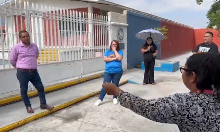 Saltillo: Padres de familia cuestionan malversación de recursos en primaria de Loma Linda