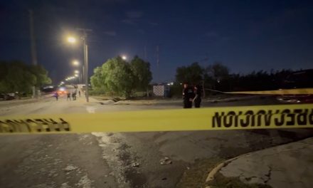Muere joven arrollado por un autobús mientras conducía un scooter en Ramos Arizpe