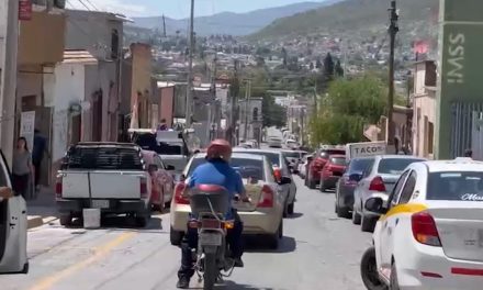 Necesaria la presencia de oficiales de tránsito en zona centro de Saltillo