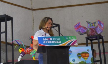Se gradúan mil 159 de los talleres ‘Amor por Aprender’ del DIF Saltillo