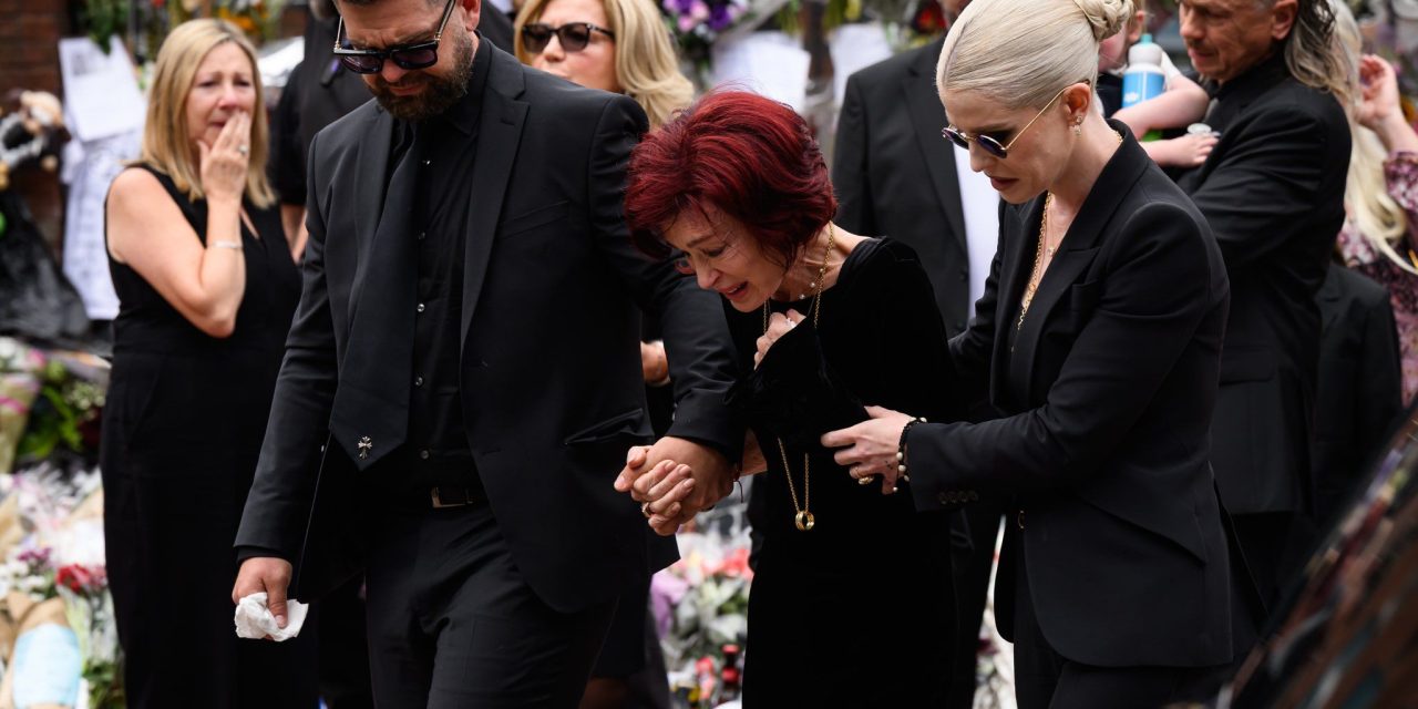 Miles de personas despiden a Ozzy Osbourne en Birmingham