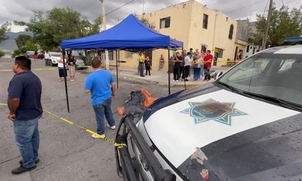 Saltillo: Sufre un hombre un infarto que le arrebata la vida en plena calle