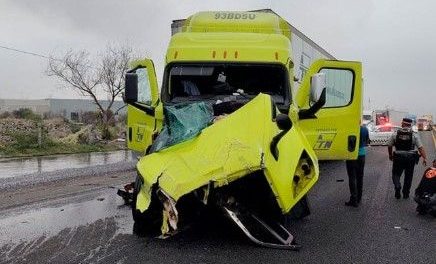 Un muerto y un herido deja un choque entre tráilers en Nuevo León que cerró el Libramiento Noroeste rumbo a Saltillo