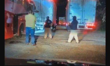 Policías de Veracruz implicados en red de extorsión y violencia contra transportistas