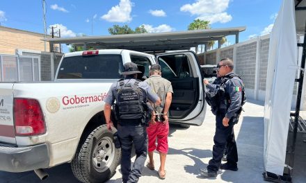 Detienen a delincuente estadounidense en Piedras Negras; es entregado a autoridades de EE. UU.