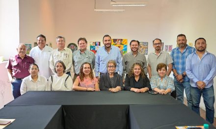Honra Monclova a ciudadanos ejemplares con la Presea Alonso de León