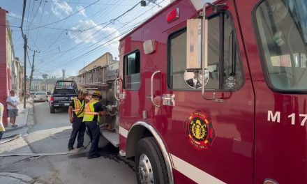 Incendio en casa habitación moviliza a cuerpos de emergencia en el Centro de Saltillo
