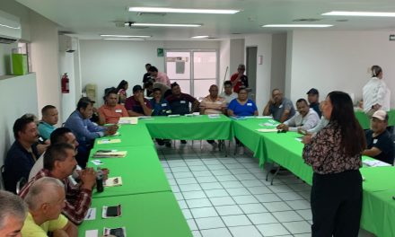 Impulsan profesionalización de operadores del transporte público