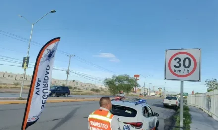Colocan señalamientos de velocidad en la avenida Juárez