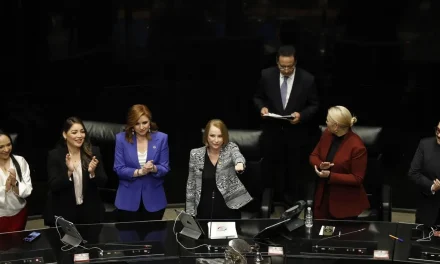Rinde protesta Laura Itzel Castillo como presidenta del Senado