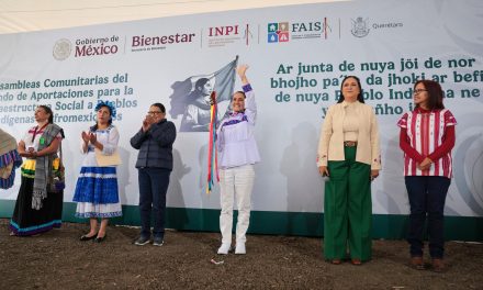 Sheinbaum entrega recursos a pueblos originarios de Querétaro