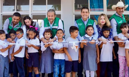 Apoya Ramos Arizpe a 22 planteles educativos
