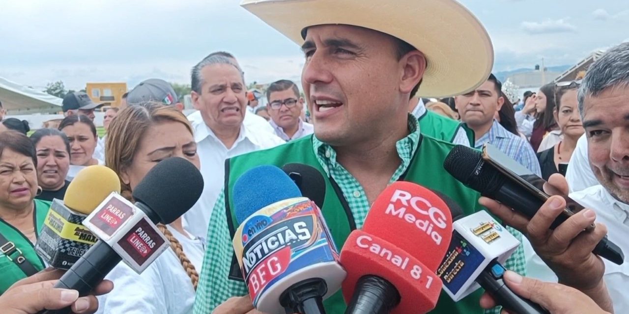 Anuncia el gobernador 70 mdp para diversas obras para Parras