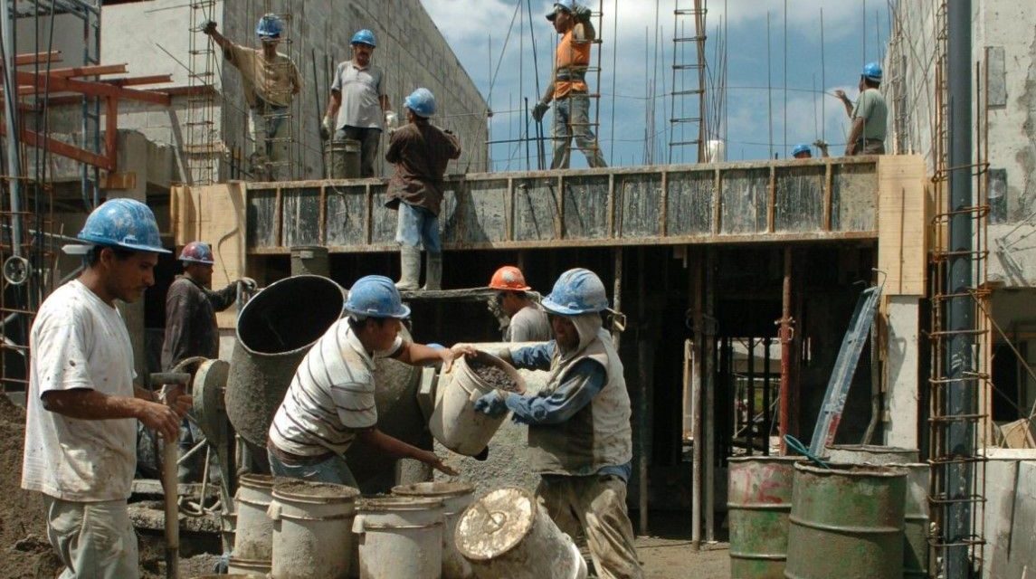 Aumento en costos de materiales complica el acceso a vivienda propia en México