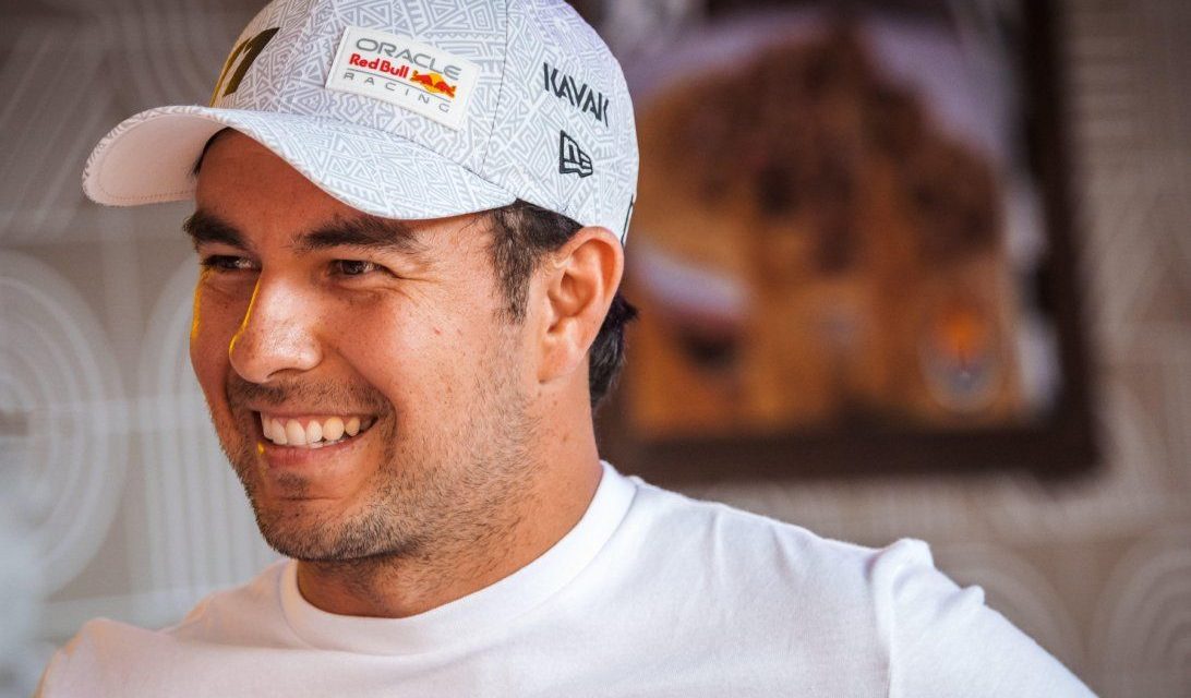 Ya es oficial: Checo Pérez regresa a la F1 como piloto de Cadillac para la próxima temporada