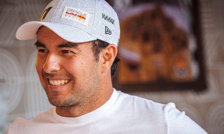 Ya es oficial: Checo Pérez regresa a la F1 como piloto de Cadillac para la próxima temporada