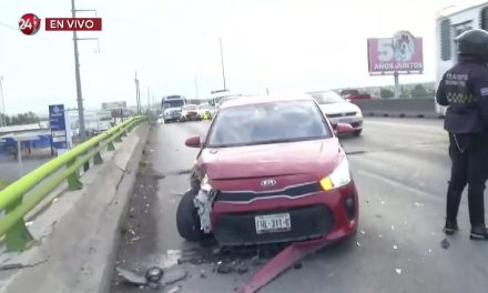 Saltillo: Choque provoca caos vial en periférico Luis Echeverría