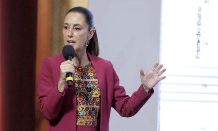 Sheinbaum anuncia revisión de contratos de Pemex tras acusaciones de soborno en EE. UU.