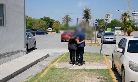 Colocan Brazalete de seguridad a Camarera en Monclova