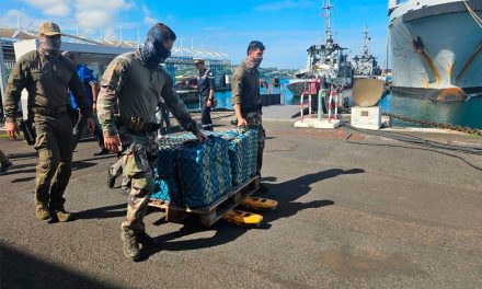 Intercepta Francia velero mexicano con toneladas de droga