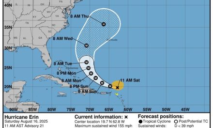 Huracán Erin se fortalece a categoría 3 y amenaza la costa este de EE. UU. y el Caribe