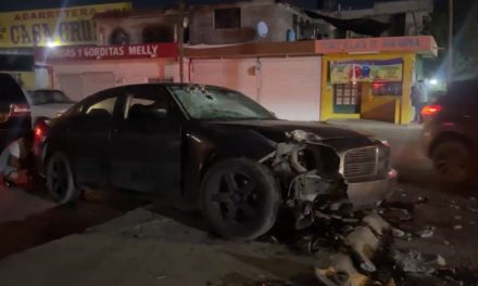 Saltillo: Se estrella contra durmientes conductor ebrio quedó detenido