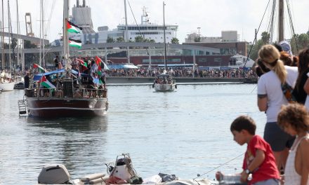 Flota humanitaria con Greta Thunberg a bordo zarpa de Barcelona rumbo a Gaza