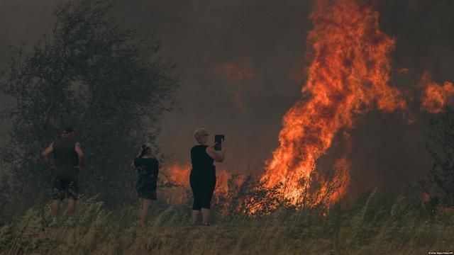 Devastador incendio arrasa más de 16 mil hectáreas en Francia; es uno de los más grandes de su historia