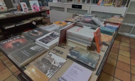 Saltillo: Librería Carlos Monsiváis se prepara para su venta nocturna