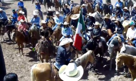 Más de 350 jinetes celebran la 25ª Cabalgata General Cepeda-Parras