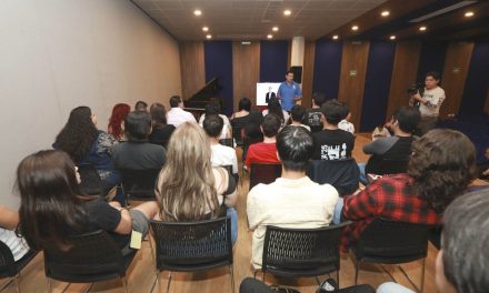 Sigue Rector de UAdeC con la bienvenida a los alumnos de nuevo ingreso