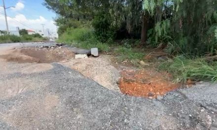 Vecinos de Lomas de Lourdes solicitan ayuda ante los daños en las calles