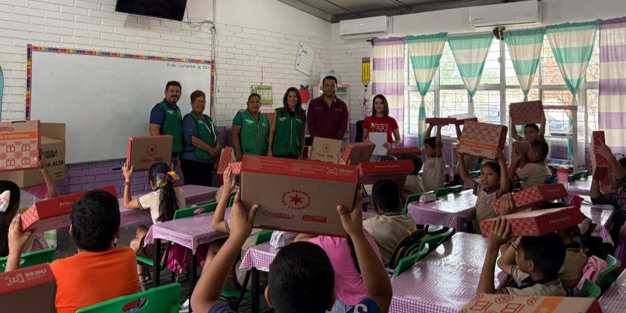 Concluye entrega de útiles escolares para estudiantes de Sabinas