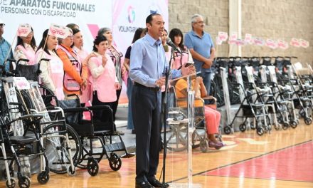 Entrega DIF Acuña aparatos funcionales para personas con discapacidad